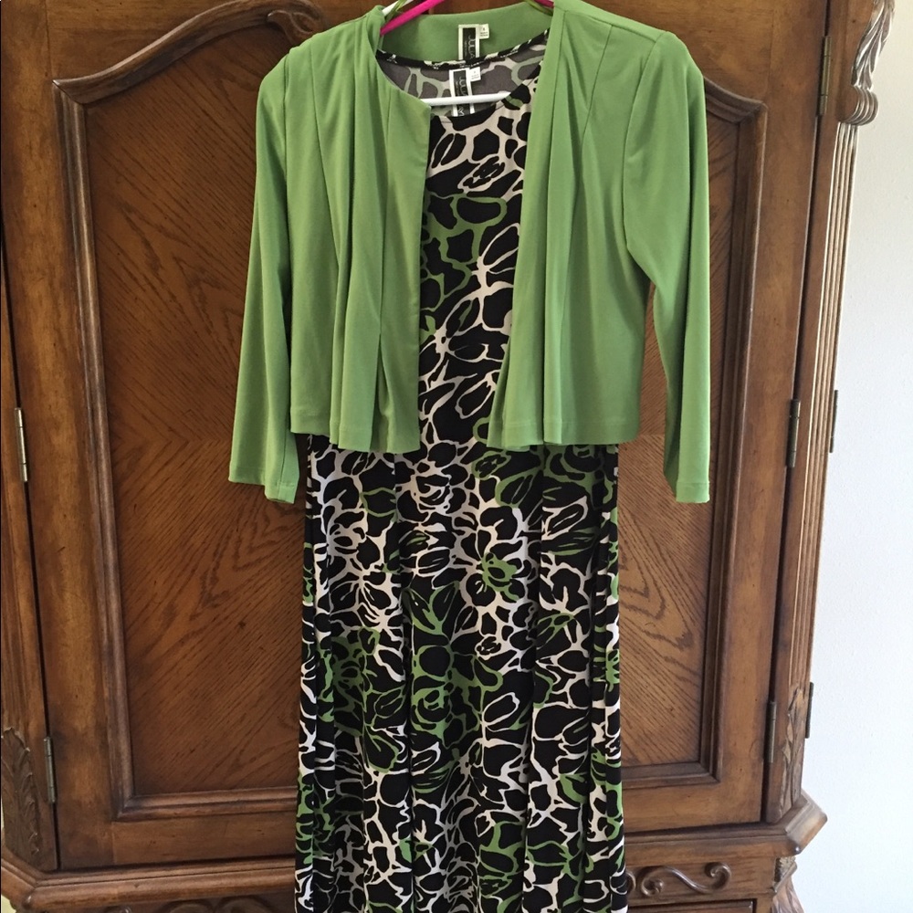 Long patterned dress with coat